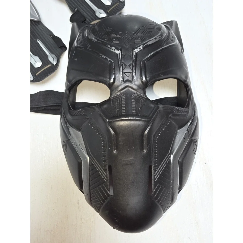 Marvel Black Panther Basic face Mask and Two Slash Claw hand props- 2015